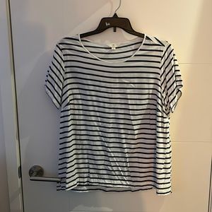 Blue and white striped short sleeve shirt
